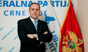 Popović: Osobe koje se bave 