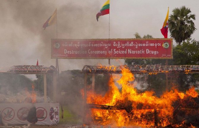 Spaljena droga vrijedna 400 miliona dolara (FOTO) (VIDEO)