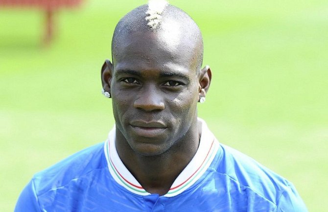  Transfer Marija Balotelija na Enfild roud