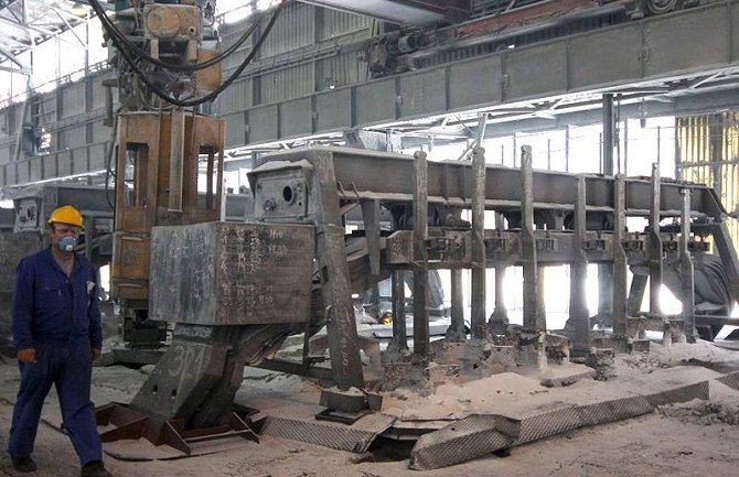 Pejović: Do utorka dobiću ponude iz regiona o snabdijevanju KAP-a strujom