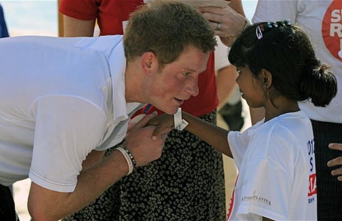 Princ Hari progovorio o smrti majke  