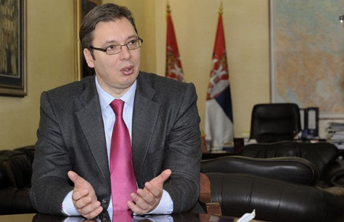 Vučić: Srbija je na putu bankrota