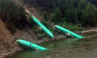 Prevrnuo se voz,  tri boinga 