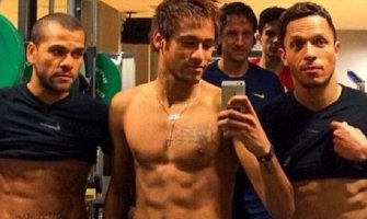 Zašto smo opsjednuti seksi fudbalerima?