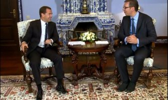 Vučić Medvedevu: I Rusija i Evropska unija