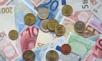 MONSTAT: U julu prosječna plata iznosila 470 eura