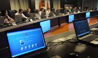 Za službena putovanja četiri miliona eura