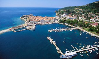 Mladić izboden nožem u blizini Top Hila u Budvi