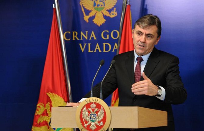 Ostaje li krizni porez i u 2015.?