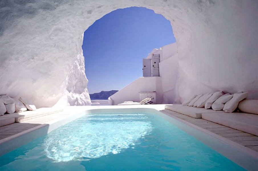 cavepoolsantorinigreece