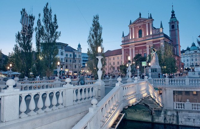 Sjutra otkrivanje spomenika  Vuku Karadžiću u Ljubljani