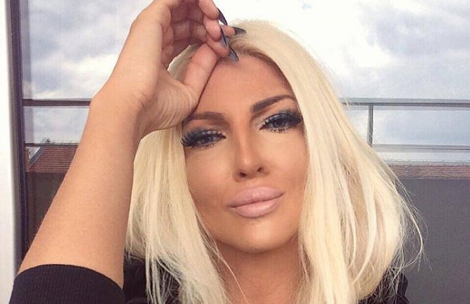 Jelena Karleuša ima novu frizuru! (Foto)