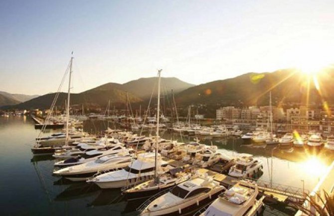 Kazna za Luku Kotor i dvije jahte 