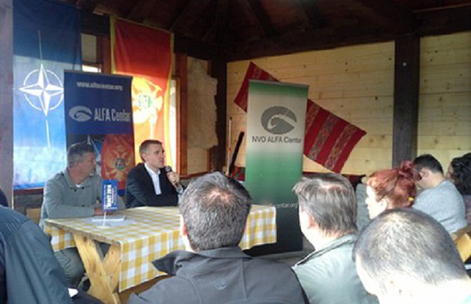 Lukšić: Odluka ministara NATO-a pokazatelj da Crna Gora predvodi proširenje