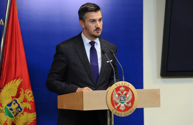 Pejović: Saradnjom sa institucijama EU eliminisati utaju poreza i pronevjere