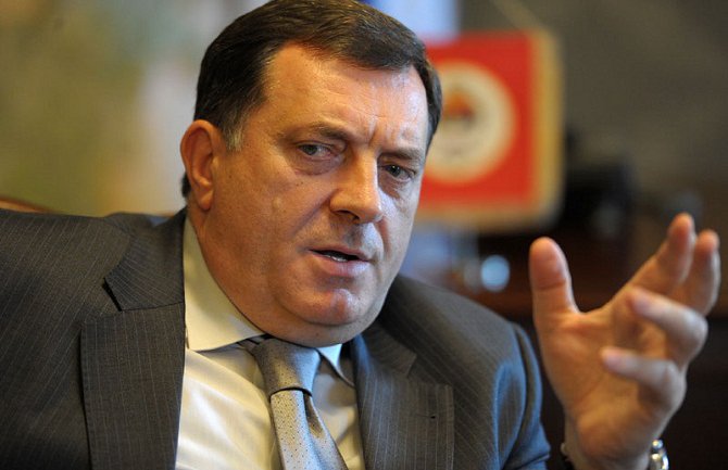 Dodik: Bosanski jezik ne postoji