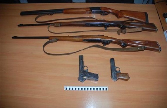 Kod Pljevljaka pronađeni oružje i municija