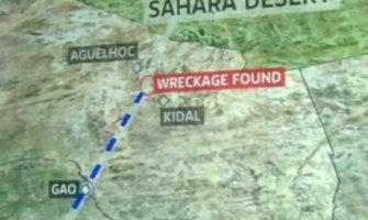 Alžirski avion se raspao pri udaru u zemlju 