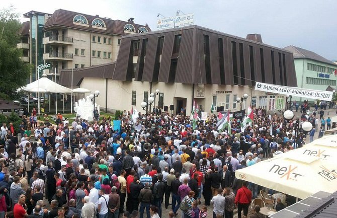 Rožaje: Na skupu za Palestinu više od 3.000 ljudi