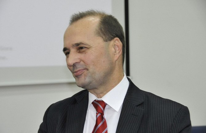 Pokrenut postupak protiv Numanovića zbog mijenjanja tablica