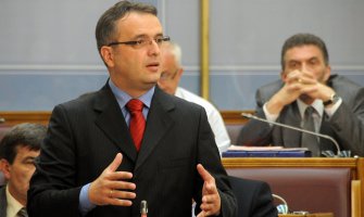 Nedopustivo je ostati nemušt i nedorečen