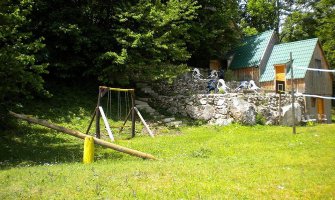 Sve više stranaca kampuje u Crnoj Gori, top destinacije sjever i ulcinjska rivijera