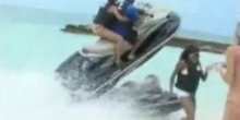 Djevojka ludom srećom izbjegla pomahnitali džet-ski (VIDEO)