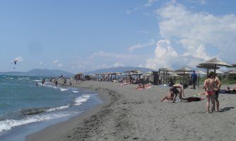 Izgorela jahta u Ulcinju, niko nije povrijeđen!