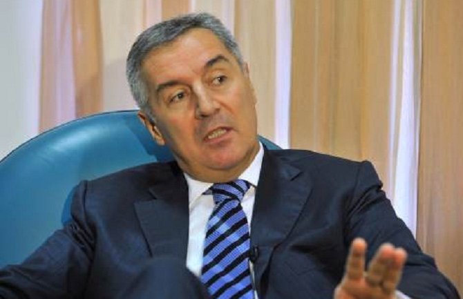 Đukanović: Ekonomski boljitak i infrastruktura uslov za vladavinu prava