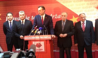 SDP: Vlada traži da se Ustav krši