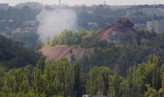 Granatiran zatvor, robijaši pobjegli