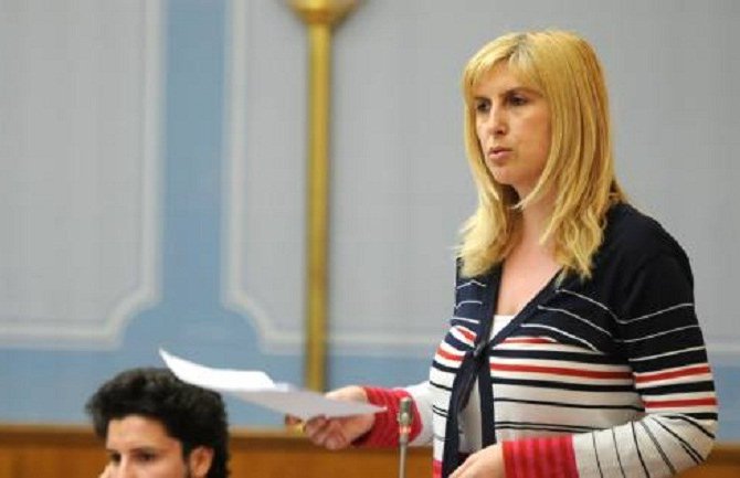 Jonica: Stvara se privid podrške NATO-u