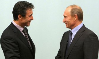 Rasmusen strahuje od Putinovih ambicija