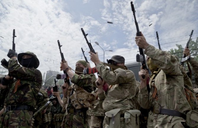 U Donjeck stiglo 14 srpskih dobrovoljaca