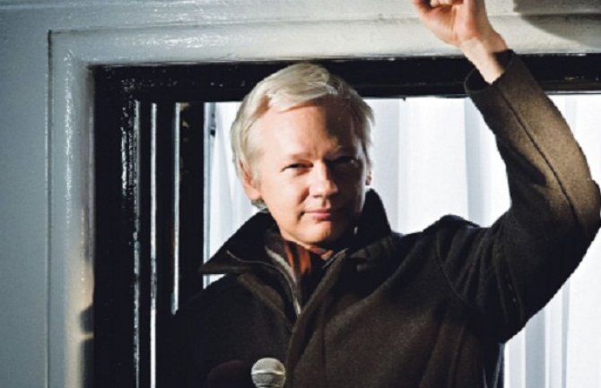 Ekvador: Asanž bi mogao sjutra da ode