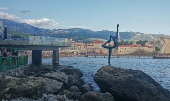 Sekulić: Krapović ponovo dijeli zaposlene na politički podobne i nepodobne