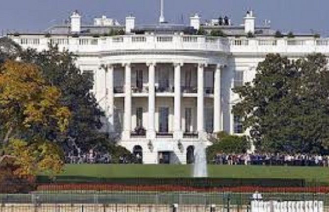 Zvaničnici Bijele kuće na sahrani  Brauna