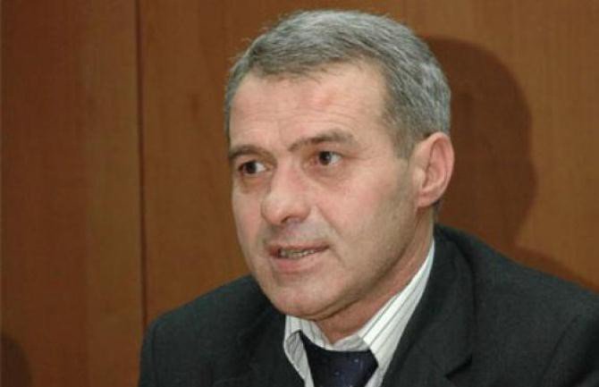 Prosvjetari traže povećanje plata