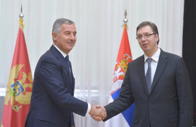 Đukanović i Vučić traže u Berlinu novac za prugu Beograd-Bar 