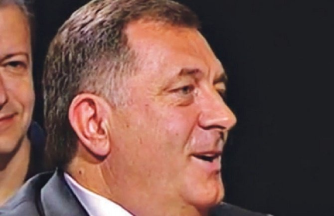Dodik organizovao besplatan odlazak građana RS na vojnu paradu u Beograd 
