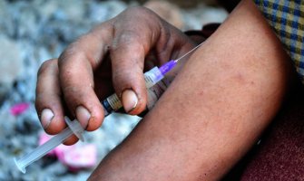 Na Vrelima ribničkim droga i seks lako dostupni