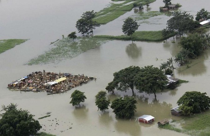 Poplave u Pakistanu i Indiji odnijele  461 život