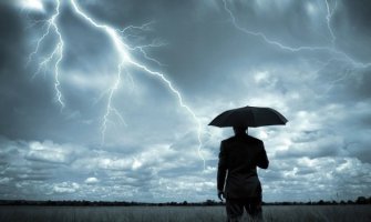 Danas povremeno kiša, mjestimično pljuskovi sa grmljavinom