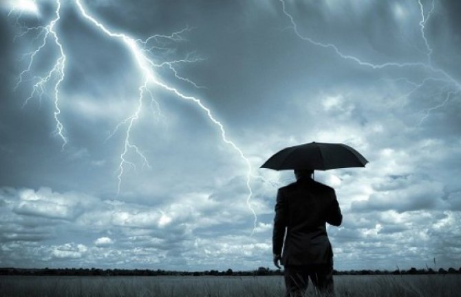 Danas povremeno kiša, mjestimično pljuskovi sa grmljavinom