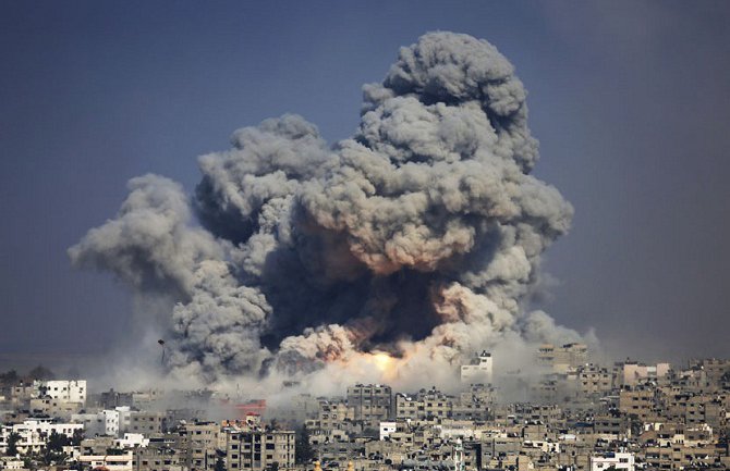 Prvi američki vazdušni udari na džihadiste