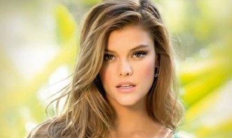 Nina Agdal u rublju 