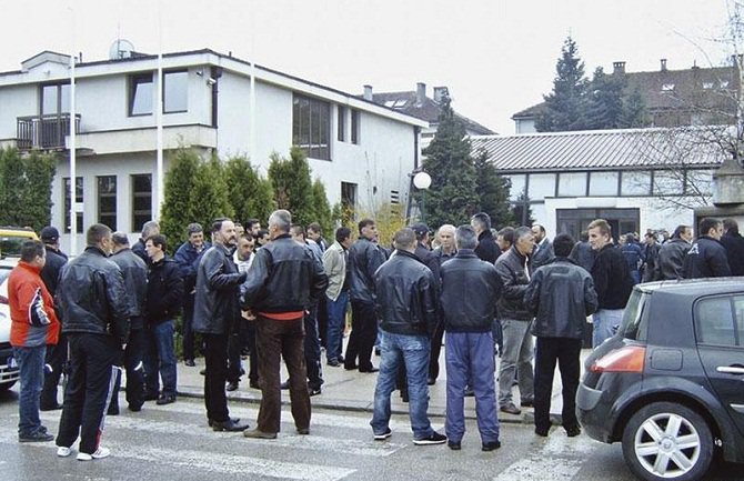 Rudari prijete da će se zatvoriti u jamu