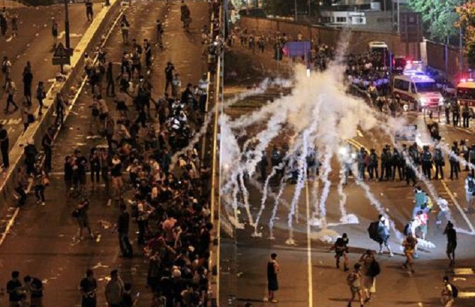 Nakon sinoćnjeg haosa na ulicama: Protesti u Hong Kongu se smiruju