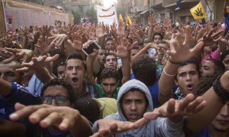 Bajram u Egiptu obilježili masovni protesti protiv vojnog udara 