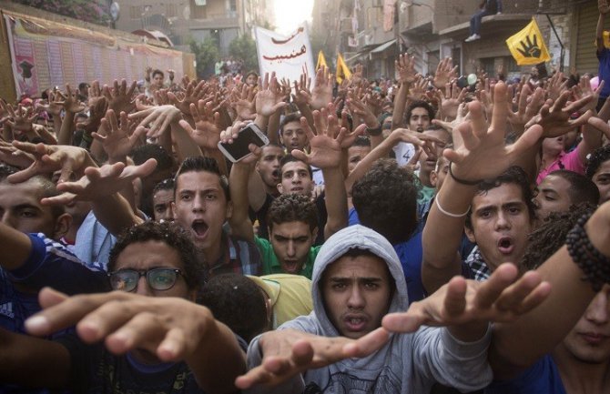 Bajram u Egiptu obilježili masovni protesti protiv vojnog udara 